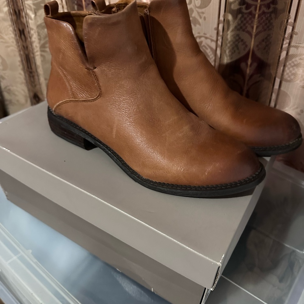 Franco Sarto Hyla Tan Leather Boots. Like new .